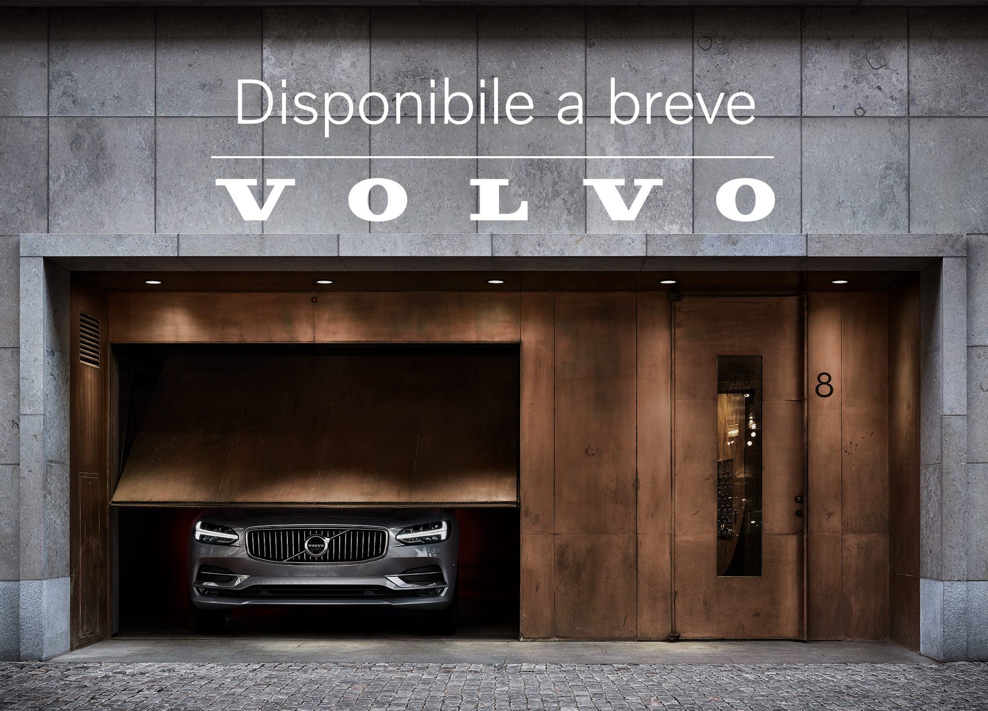 Volvo  E80 Ultimate